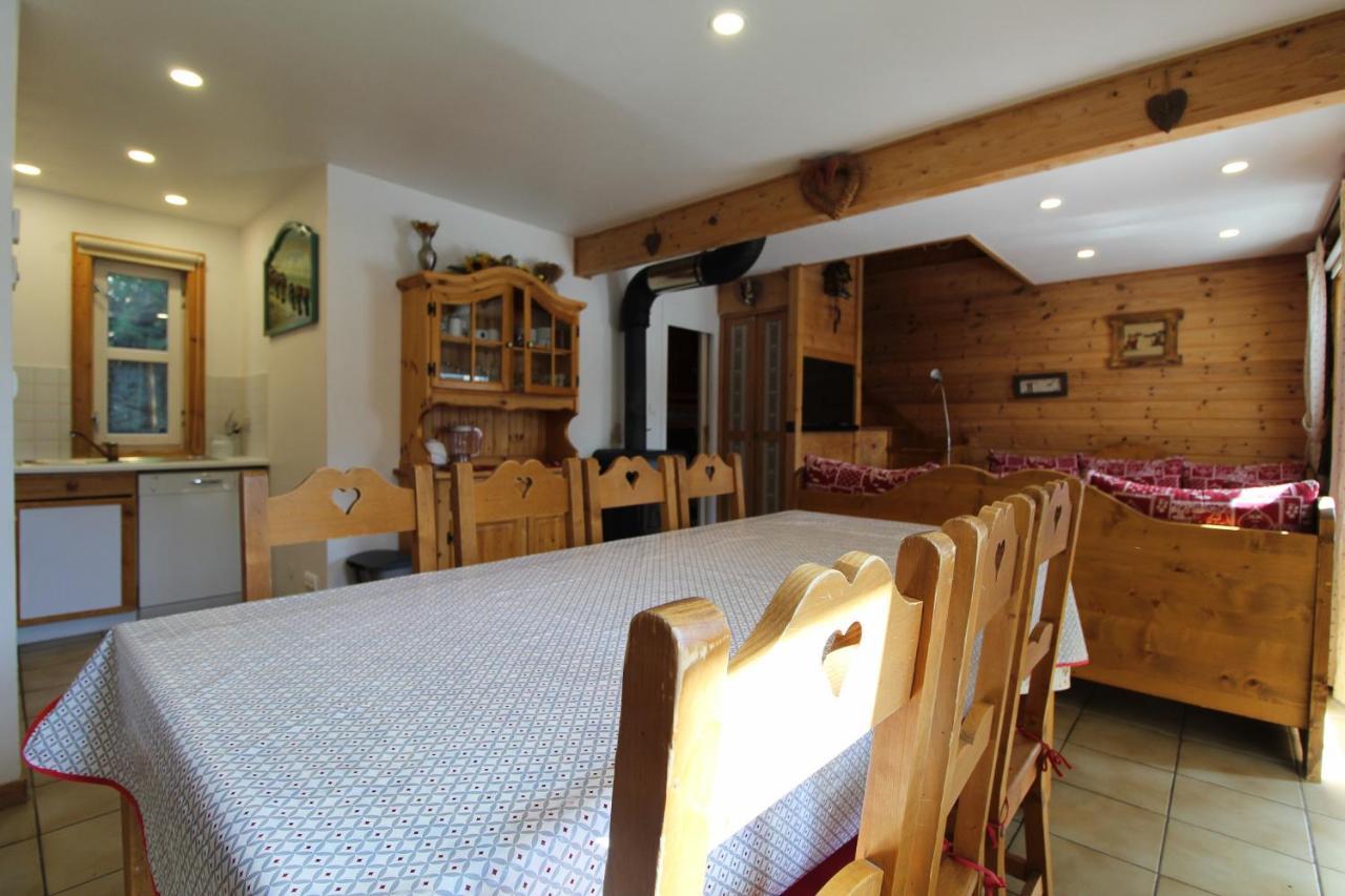 Charming 4-Bed Chalet, Mountain Views, Double Garage, Ev Point Villa Флен Екстериор снимка